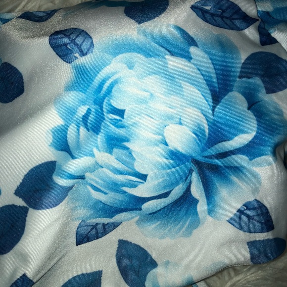 Floral Blue Off Shoulder Bikini - Picture 5 of 6